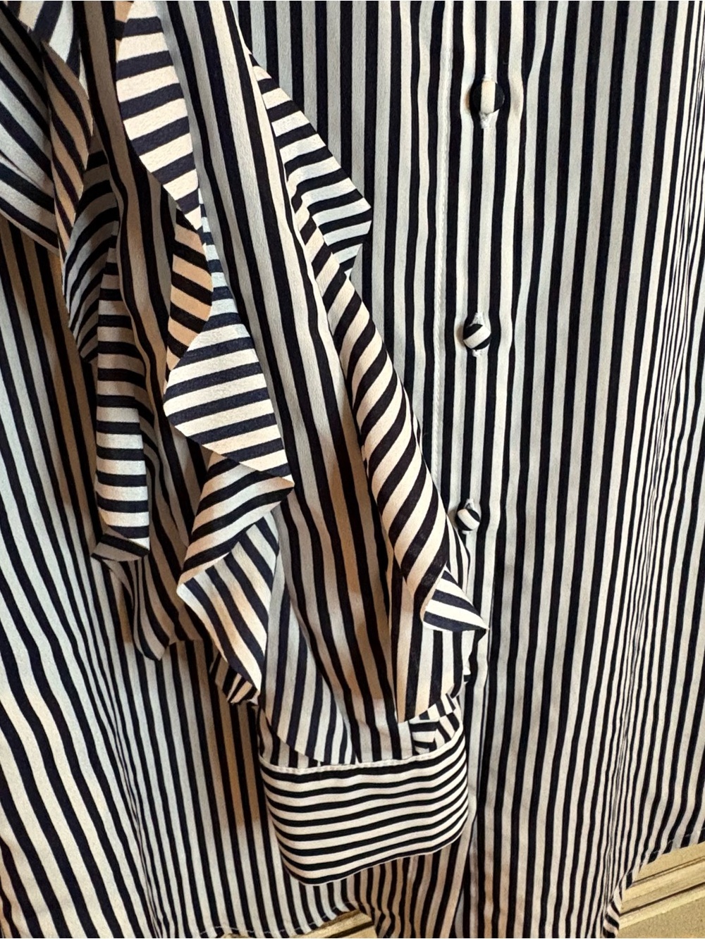 EUC Banana Republic Black & White Striped Ruffle-Sleeve Button-Down Blouse - Picture 2 of 6